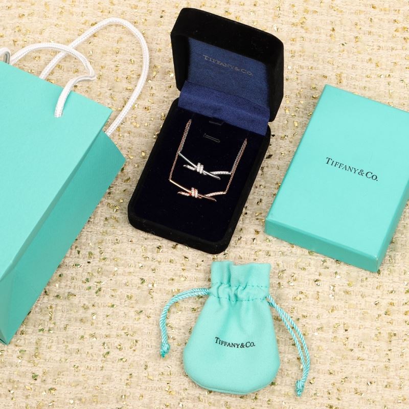 T*f*ny necklaces